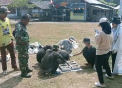 Inspiratif! Mahasiswa Perikanan Untirta Olah Sampah Plastik Menjadi Paving Block