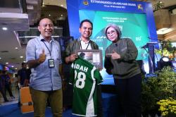 Kisah di Balik Jersey Persebaya Milik Indah Kurnia yang Baru Saja Dilelang