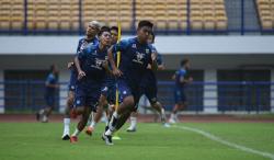 Pemulihan Cedera Membaik, Gelandang Persib Ini Segera Gabung Latihan