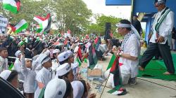 Ribuan Santri dan Warga Kota Koba Bangka Tengah Gelar Aksi Bela Palestina