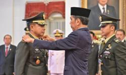 Presiden Joko Widodo Resmi Melantik Jenderal TNI Agus Subiyanto sebagai Panglima TNI