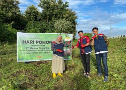 Peringati Hari Pohon Internasional, PT. Medan Binjai Tol Tanam 200 Batang Pohon