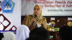 Ketika Bupati Muda Ajari Pemilih Pemula Melek Politik