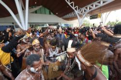 Hari Pertama Kampanye, Ganjar Disambut Meriah Warga Papua