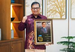 Mampu Tumbuhkan Laba Bersih hingga 35,52℅, Direktur Keuangan Pegadaian Raih CFO Award 2023