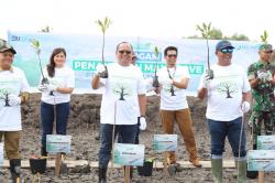 Hari Menanam Pohon Nasional, Pelindo Multiterminal Tanam 8.000 Bibit Mangrove di Kalimantan