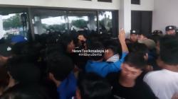 Demo Mahasiswa di Bale Kota Tasikmalaya Ricuh