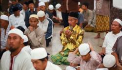 Meniti Pahala, 10 Amalan Sunnah Hari Jum'at Salah Satunya Membaca Surat Al Kahfi