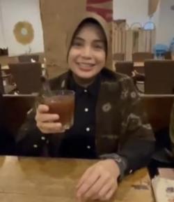 Ke Aceh Istri Capres Nomor Urut 3, Nikmati Kopi Sanger Khas Bumi Serambi Makkah