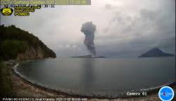 Gunung Anak Krakatau Sudah Dua Kali Meletus, Muntahkan Abu Capai 800 hingga 1500 Meter