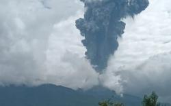 Puluhan Pendaki Terjebak saat Gunung Marapi Meletus, 1 di Antaranya Tewas