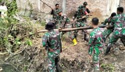 Kerahkan Alat Berat, Kodim Sukoharjo Gelar Karya Bakti Bersihkan Sungai Langsur