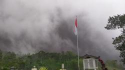 Gunung Merapi Semburkan Awan Panas, Lima Desa Hujan Material Vulkanik