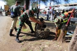 Cegah Bencana Dan Bibit Penyakit Kodim 0101 KBA Lakukan Penanaman Mangrove Dan Bersih Bersih Pasar