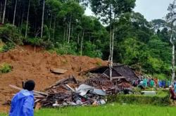 Tanah Longsor di Wonosobo, Pasutri Tewas Tertimbun saat Melintas Kendarai Motor