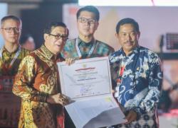 Pemprov Jateng Terima Penghargaan sebagai Provinsi Terbaik dalam Pembinaan HAM