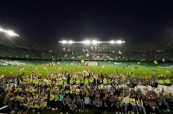Hore!  Hujan Boneka Warnai Laga Real Betis vs Real Madrid di Liga Spanyol 2023-2024