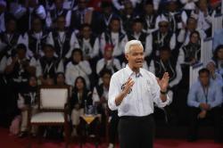 Debat Capres 2024 Ganjar Ungkap Prabowo sebagai Ketua HKTI, Ini Serunya Aksi Sentil