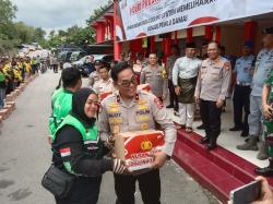 Cooling System Pemilu 2024,  Polri Berikan 1000 Paket Bantuan di Batam