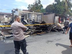 4 Rumah dan 2 Kios di Kawasan Bima Bentas Kota Ambon Ludes Terbakar