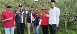 Bertemu Petani di Pujon, TPN Ganjar-Mahfud dapat Aduan Pupuk Subsidi Tak Tepat Sasaran