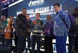 Unit Usaha Syariah Bank Jatim Diganjar Tiga Penghargaan dalam BPKH Award 2023