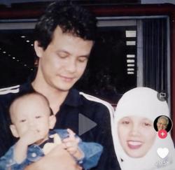 Potret Lawas Ganjar Pranowo Viral di Medsos, Netizen: John Mayer Gandeng Cewek Berhijab