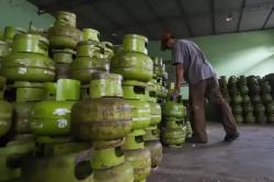 Kementerian ESDM Umumkan : Beli LPG Tabung 3 Kg Wajib Daftar Mulai 1 Januari 2024