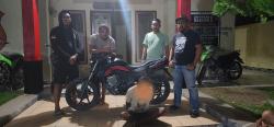 Yetno Dibekuk Resmob Polres Sumba Timur Paska Curi Motor Tetangga Kos dan Bersembunyi ke Rumah Tante