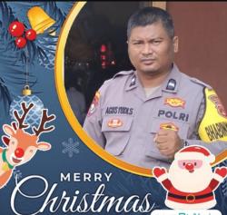 Aipda Agus Menebarkan Semangat Natal dan Tahun Baru di Pagelaran Utara