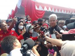 Nelayan Indramayu Keluhkan soal Bajak Laut saat Berlayar, Ganjar: Kita Sikat