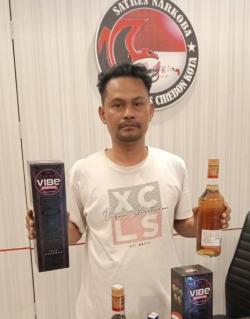 Ops Lilin Lodaya , Satnarkoba Polres Ciko Berhasil Amankan Puluhan Botol Miras dan Obat Terlarang