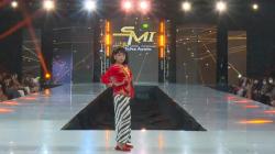 Kia Arianda, Gadis Cilik Asal Kota Kediri Pukau Pengunjung Manca Dalam Ajang Bangkok Fasion Week