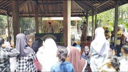 Libur Natal Bird Edutainment Taman Satwa Cikembulan Dibanjiri Pengunjung