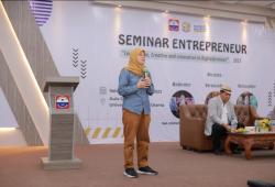 Alween Ong Ajarkan Mindset Berwirausaha, Branding, dan Digital Marketing di UPU