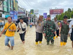 Danrem 011/LW Tinjau Banjir Aceh Utara, Kerahkan Personel Pantau dan Bantu Warga