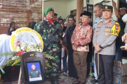 Babinsa 05 Serbelawan Meninggal, Tabrakan dengan Bus Elvido di Tapian Dolok