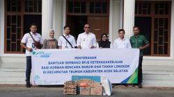 Peduli Bencana BPJS Ketenagakerjaan Cabang Tapaktuan Serahkan Bantuan Korban Banjir