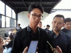 Alam Ganjar Blusukan ke Kampung Kelahiran Ayahnya Karanganyar, Ajak Gen Z  Miliki Kreatifitas Tinggi