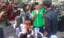 Sambil Ngopi, Hingga Bahas UMKM Bareng Sandiaga Uno