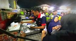 Bagi-bagi Makan Gratis di Malam Tahun Baru, Puspo Wardoyo: Hidup Harus Bermanfaat untuk Orang Lain