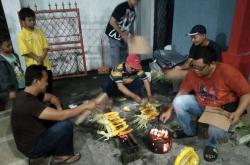 Malam Pergantian Tahun, Warga Bulusan Semarang Gelar Pesta Durian dan Bakar Jagung