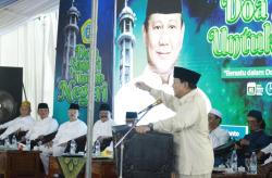 Datang ke Pesantren Zainul Hasan, Prabowo Dapat Amanat dan Doa Dari Puluhan Ribu Perwakilan Santri