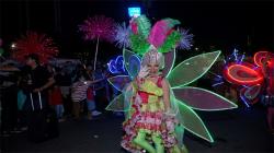 Mirip Suasana di Times Square New York, Meriahnya Jakarnaval dengan Parade Seni Karya Kreatif Lokal