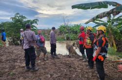 Lompat dari Atas Jembatan KA, Remaja di Pemalang Tewas Tenggelam di Sungai Medene