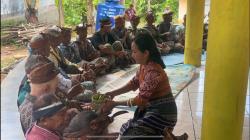 Yuk, Kenali Ritual Adat Eka Ho'e di Desa Taekas, Timor Tengah Utara