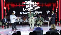 Perempuan yang Teriaki Anies Bacot saat Debat Capres Masuk Pakai Undangan Resmi