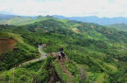 Wisata Alternatif Batu Tumpang, Rekomendasi Tempat Transit Instagramable di Garut