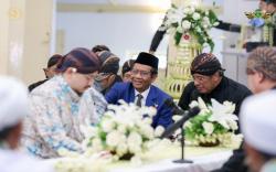 Cawapres Mahfud MD Hadiri Dhaup Ageng Pura Pakualaman, Kagum Tradisi Campuran Hukum Islam dan Negara