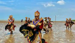 Viral Pantai Arnavat, Pesona Baru di Pesisir Demak